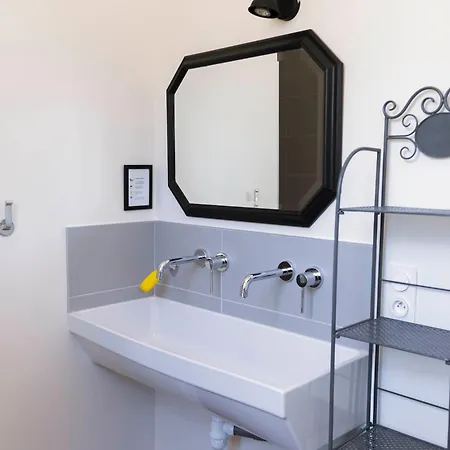 Vakantiehuis Le De La Gare - De Groupe 14 Personnes *