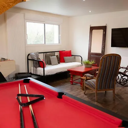 Le De La Gare - De Groupe 14 Personnes Holiday home