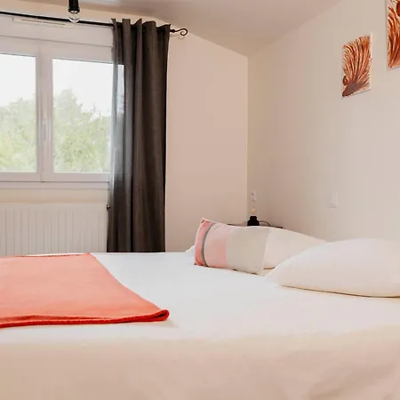 Le De La Gare - De Groupe 14 Personnes *