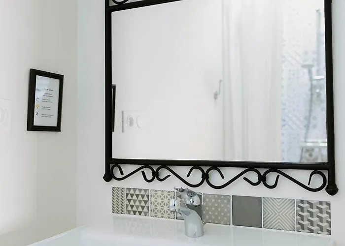 Le De La Gare - De Groupe 14 Personnes * Remouille