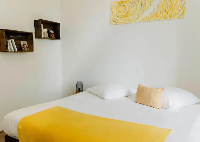 Le De La Gare - De Groupe 14 Personnes *