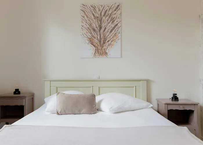 Le De La Gare - De Groupe 14 Personnes 度假居 Remouille